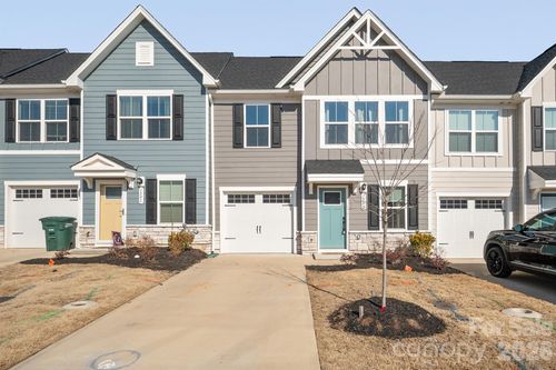 130 Stella Ln, Troutman, NC, 28166-8884 | Card Image