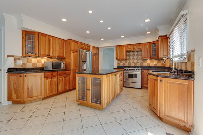 1161 Glenwood Ln, House other with 5 bedrooms, 4 bathrooms and 2 parking in Hoffman Estates IL | Image 12