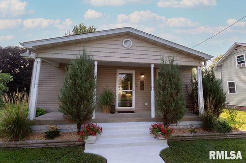 508 N State St, Roanoke, IL, 61561-7543 | Card Image
