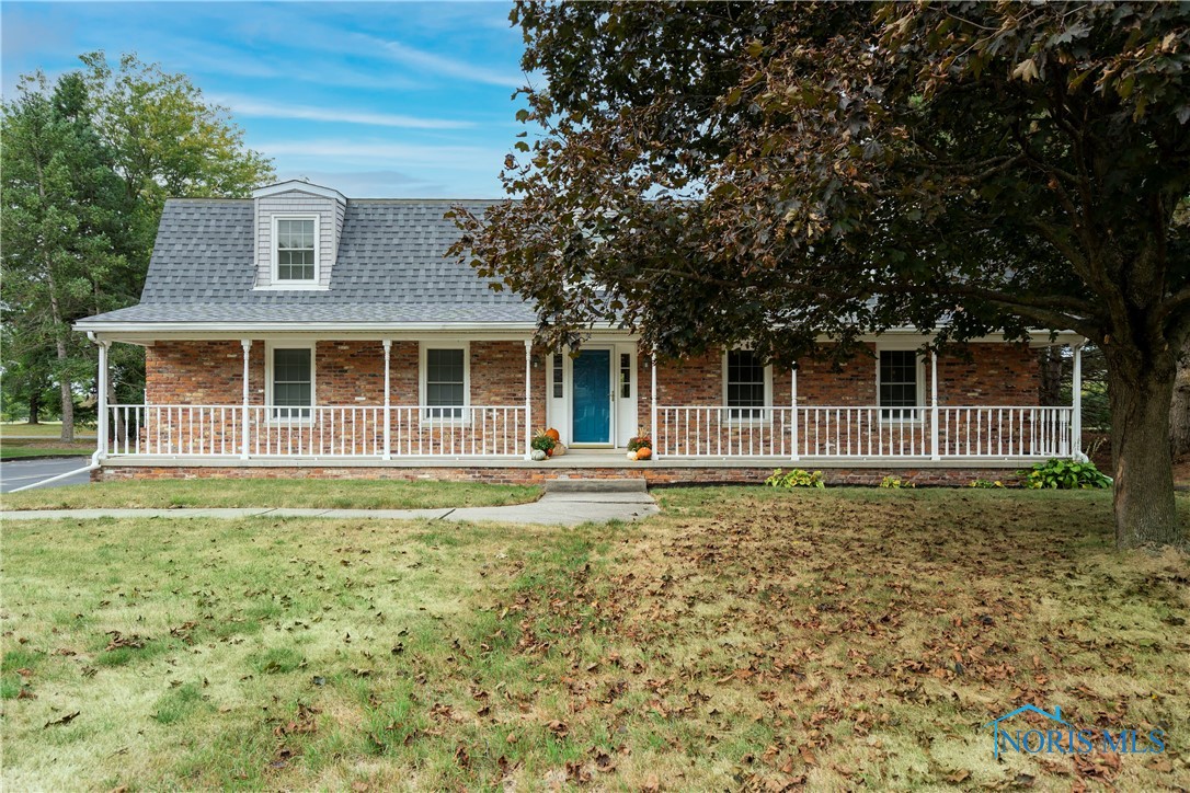 Carol Ln, Perrysburg, OH 43551