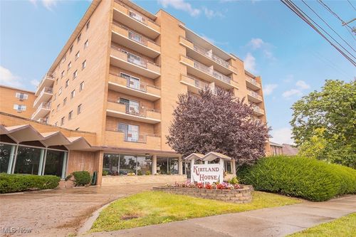 apt-206-1480 Warren Rd, Lakewood, OH, 44107-3925 | Card Image