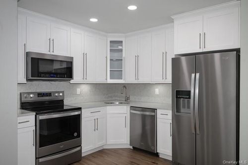 apt-c02-465 New Hwy, Copiague, NY, 11726-1051 | Card Image