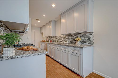 2022 Highland Hills Dr, Sugar Land, TX, 77478-4361 | Card Image
