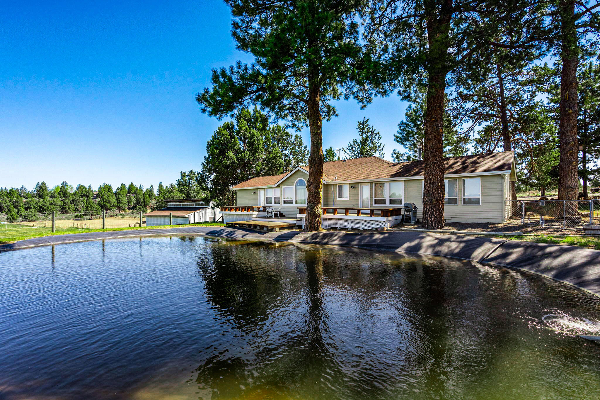Arnold Market Rd, Bend, OR 97702