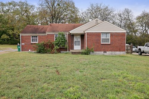 723 Yowell Ave, Madison, TN, 37115-4152 | Card Image