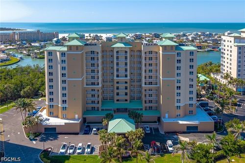 722-4182 Bay Beach Ln, FORT MYERS BEACH, FL, 33931-6940 | Card Image