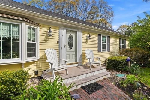 24 Starlight Dr, Marstons Mills, MA, 02648-1534 | Card Image