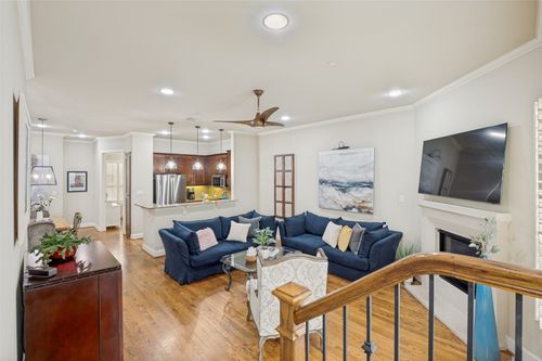 304-7333 Valley View Ln, Dallas, TX, 75240-5504 | Card Image