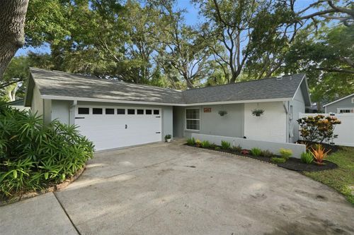 201 Arbor Glen Dr, Palm Harbor, FL, 34683-5722 | Card Image