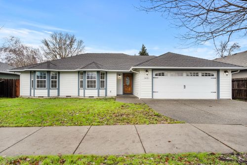 1481 George Tweed Blvd, Grants Pass, OR, 97527-6394 | Card Image