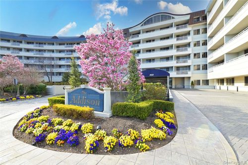423-100 Harbor View Dr, Port Washington, NY, 11050-4719 | Card Image