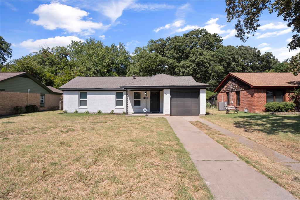 Lynda Dr, River Oaks, TX 76114