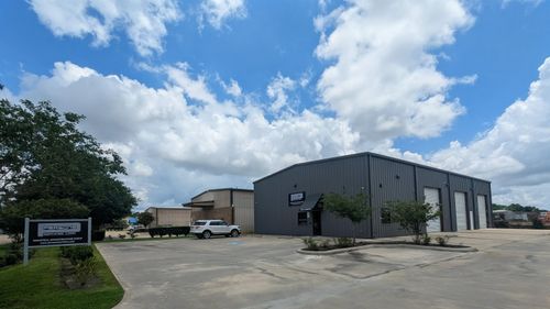 1765 W Commerce Pkwy, Beaumont, TX, 77707-6001 | Card Image