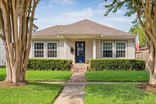 2820 Rice Blvd, West University Place, TX, 77005-3046 | Card Image