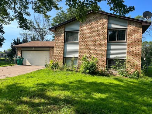 3349 74th Cir N, Brooklyn Park, MN, 55443-3518 | Card Image