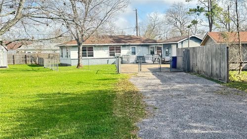 116 W Mahan St, Richwood, TX, 77531-2800 | Card Image