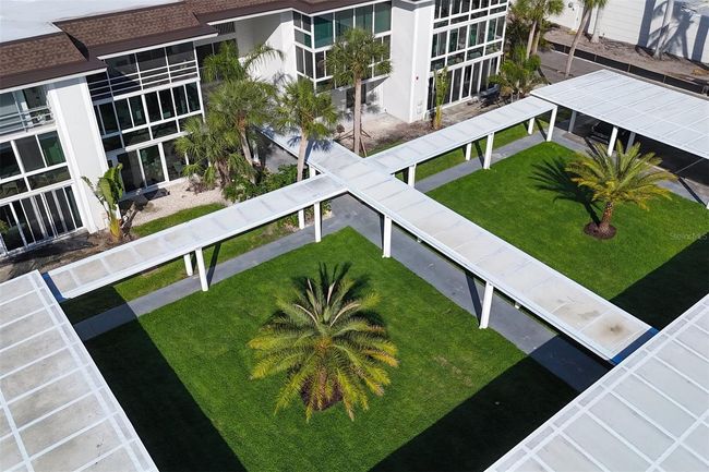 201 - 2100 Benjamin Franklin Dr, Condo with 2 bedrooms, 2 bathrooms and null parking in SARASOTA FL | Image 40
