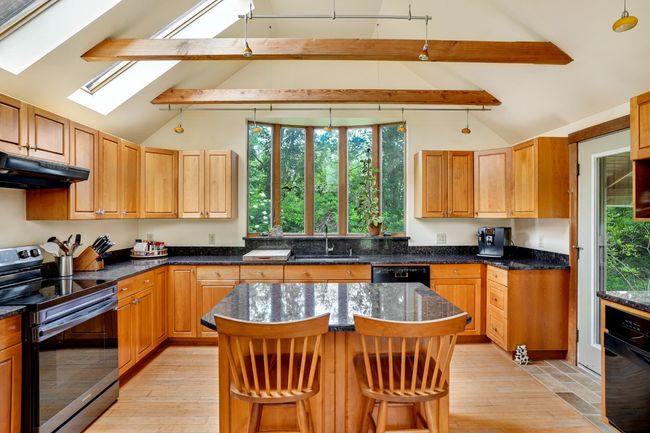 174 Middle Rd, House other with 4 bedrooms, 4 bathrooms and null parking in Chilmark MA | Image 8