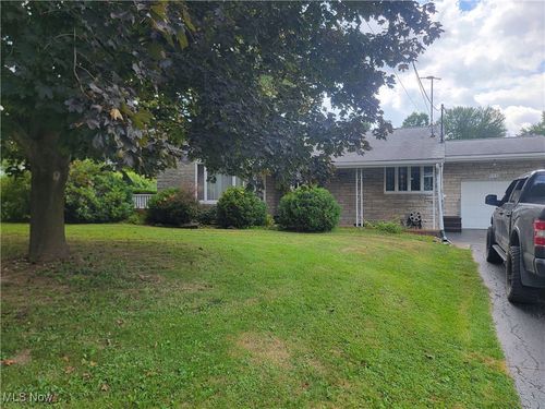 555 Westfield Rd, East Liverpool, OH, 43920-4459 | Card Image