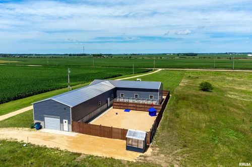 1811 245th St, Calamus, IA, 52729-9002 | Card Image