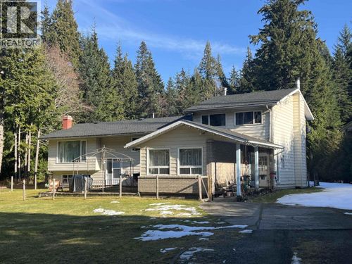 196 Chinook Ave, Kitimat, BC, V8C2K6 | Card Image