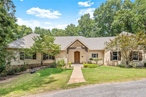 2 Binham Circle, Bella Vista, AR, 72715 | Card Image