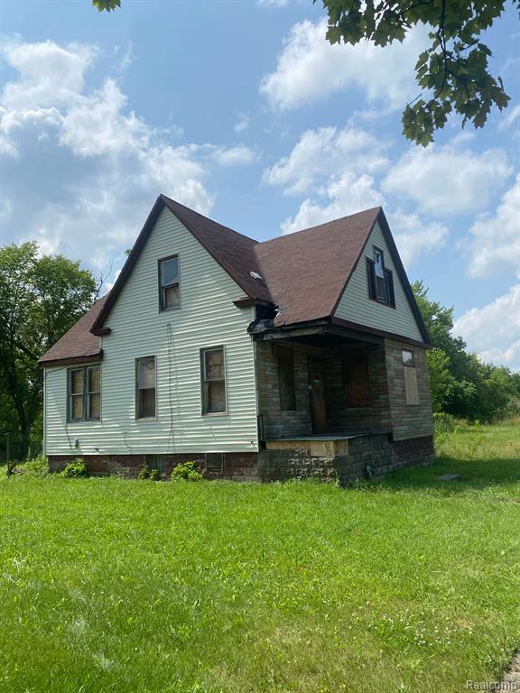 Harding St, Detroit, MI 48214