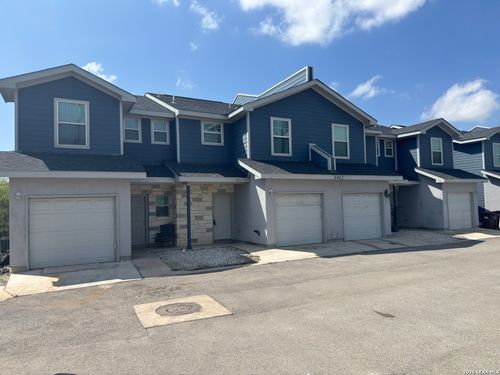 2-6942 Crestway Rd, San Antonio, TX, 78239-2387 | Card Image