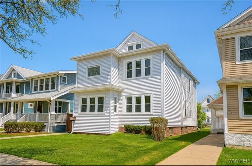 27 Fairchild Pl, Buffalo, NY, 14216-2724 | Card Image