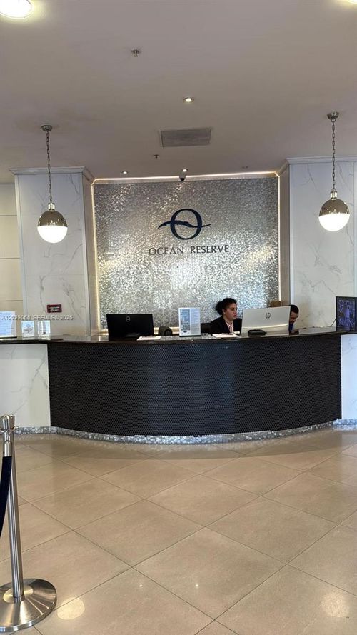 1005-19370 Collins Ave, Sunny Isles Beach, FL, 33160-2240 | Card Image