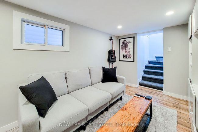 18 Ellis Ave, House other with 2 bedrooms, 2 bathrooms and 1 parking in Hamilton ON | Image 28