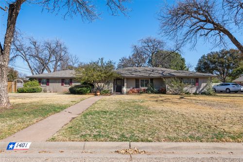 1401 Woodland Trl, Abilene, TX, 79605-4705 | Card Image