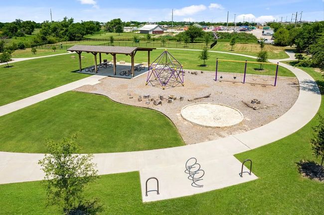 645 Godley Rnch, House other with 4 bedrooms, 2 bathrooms and null parking in Godley TX | Image 28