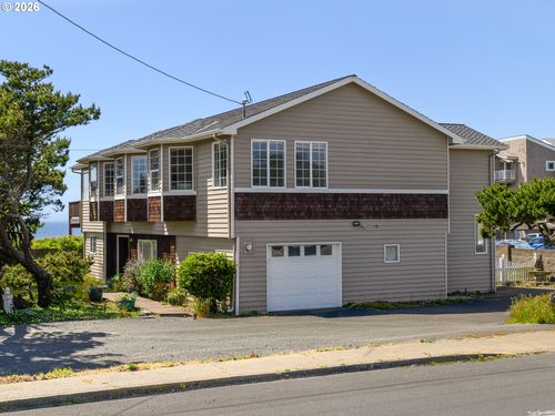 539 Sw Park St, Newport, OR, 97365-5160 | Card Image