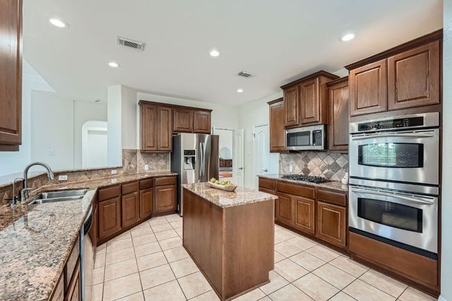 9908 Brightling Ln, House other with 5 bedrooms, 4 bathrooms and 6 parking in Austin TX | Image 9