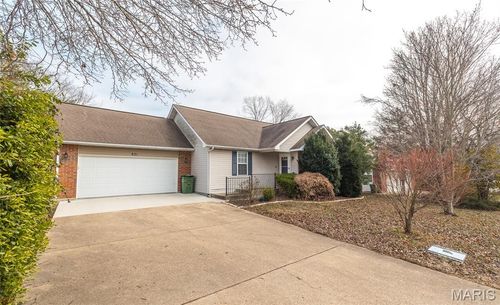 821 Cambridge Dr, Rolla, MO, 65401-4738 | Card Image