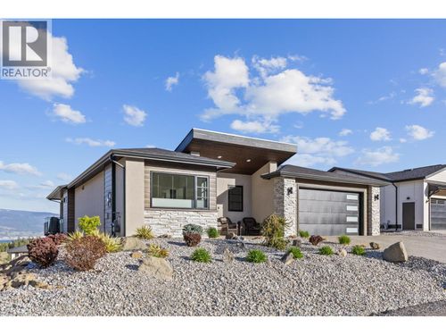 17511 Sanborn St, Summerland, BC, V0H1Z3 | Card Image