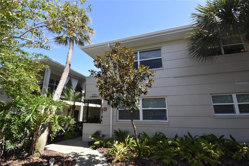 11-220 6th Ave N, ST PETERSBURG, FL, 33701-2430 | Card Image