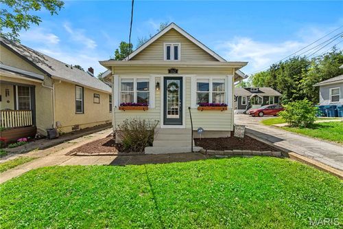 3712 Cambridge Ave, Maplewood, MO, 63143-4007 | Card Image