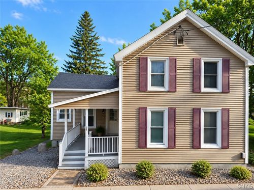 25 Elm St, Tully, NY, 13159-2526 | Card Image