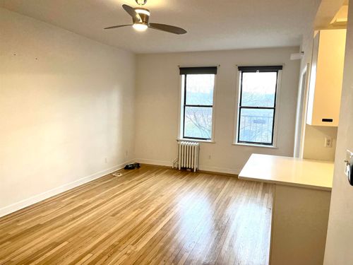 apt-d11-821 Bergen Ave, Jersey City, NJ, 07306-4592 | Card Image