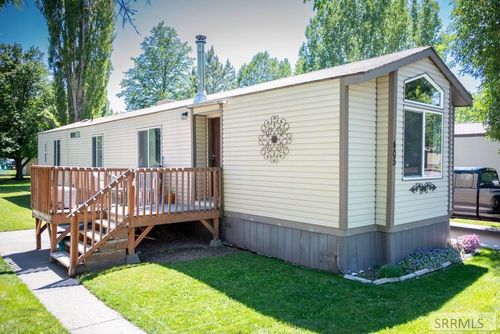 405 Violet St, Rexburg, ID, 83440-1745 | Card Image