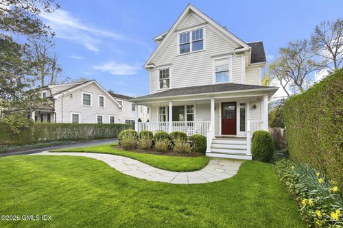 18 W End Ave, Old Greenwich, CT, 06870-1605 | Card Image