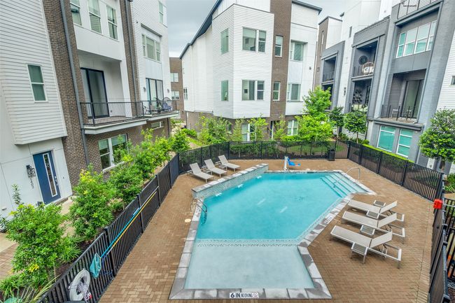 APT-501 - 381 E Greenbriar Ln, Townhouse with 3 bedrooms, 4 bathrooms and null parking in Dallas TX | Image 35