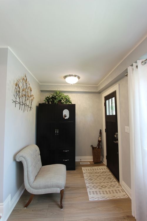 4719 W Warwick Ave, Chicago, IL, 60641-3634 | Card Image