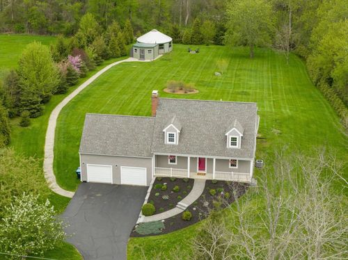 95 Willowbrook Avenue, Stratham, NH, 03885 | Card Image