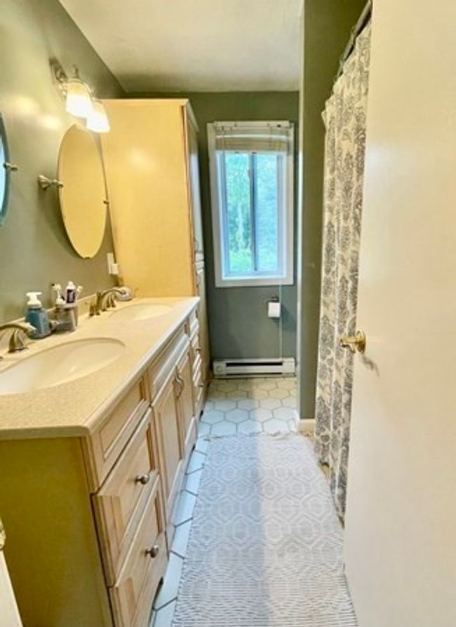 APT-104 - 4 Erick Rd, Condo with 2 bedrooms, 2 bathrooms and 2 parking in Mansfield MA | Image 14