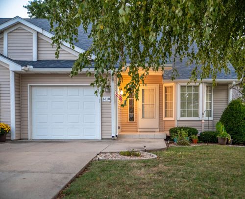 1618 The Oaks St, MARSHALL, MO, 65340-3647 | Card Image