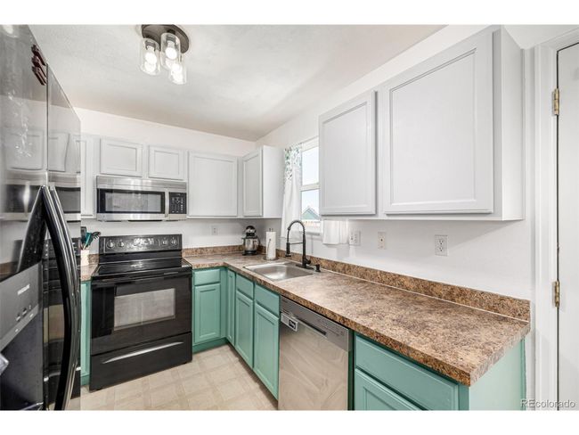 2728 Renshaw St, House other with 3 bedrooms, 2 bathrooms and null parking in Strasburg CO | Image 14