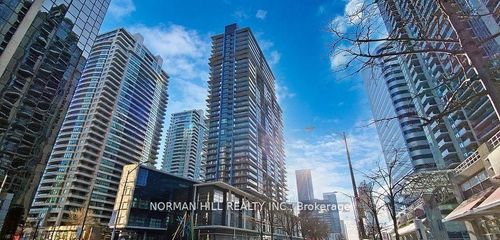 2916 - 4955 Yonge St, Condo with 1 bedrooms, 1 bathrooms and null parking in North York ON | Card Image
